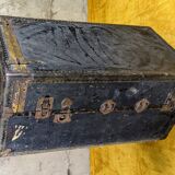 Antique travel trunk mendel trunk