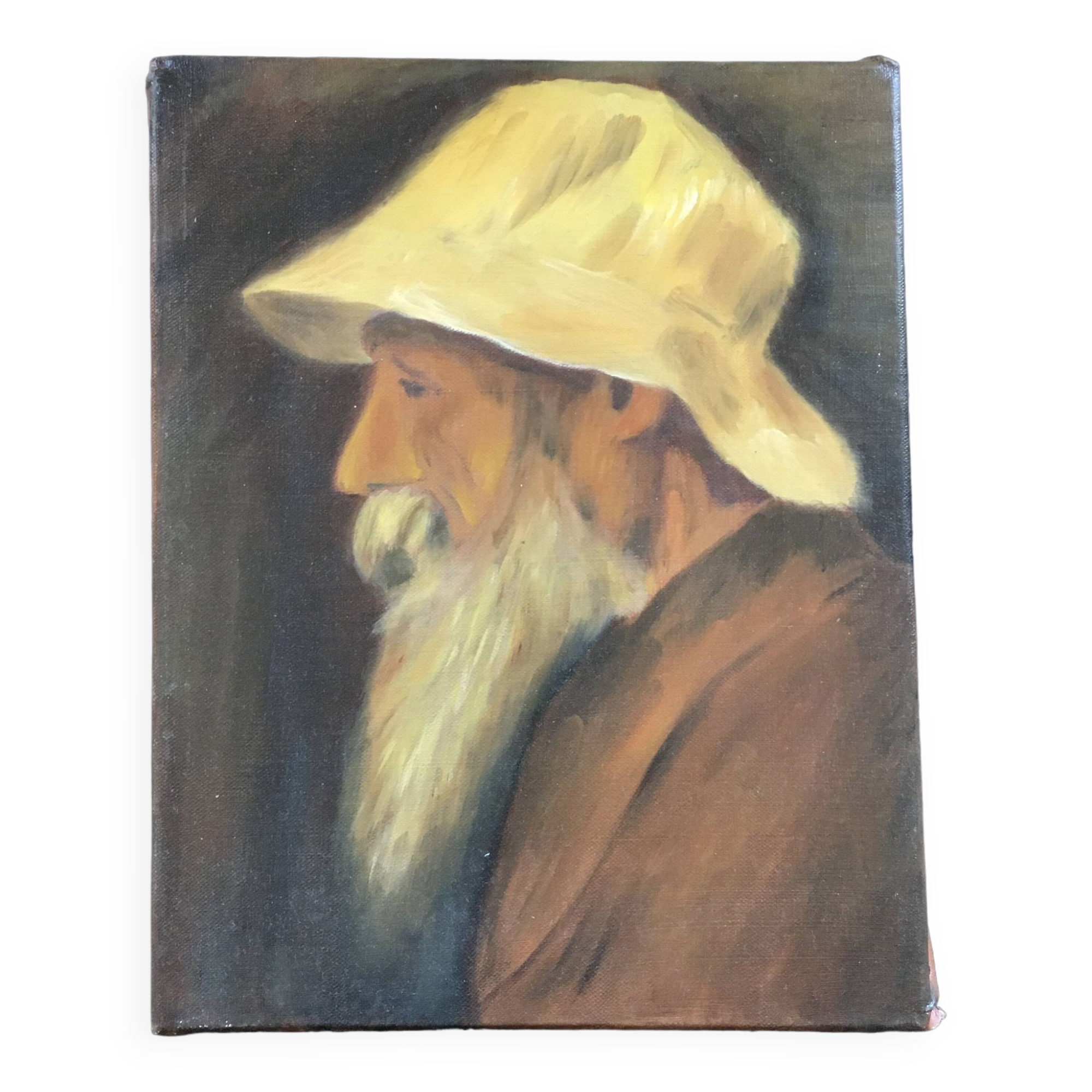 Chinese portrait table with a hat