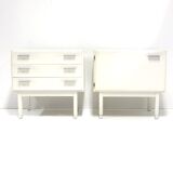 Ensemble de deux tables de chevet blanches vintage fabriquées dans les années 70