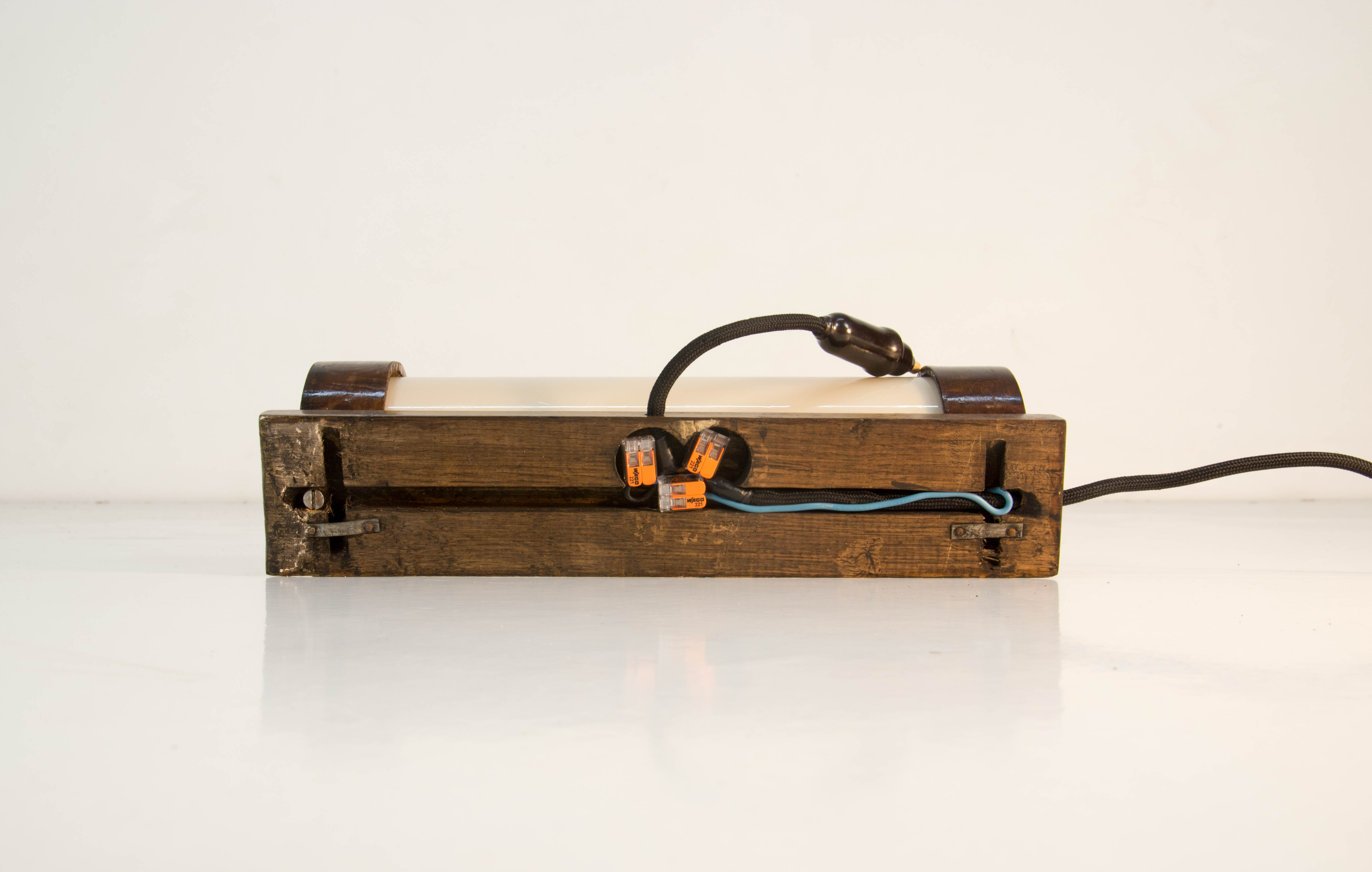 Art deco wooden wall lamp, 1930