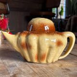 Brioche teapot
