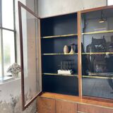 Mahey bookcase in elm and XXL brass