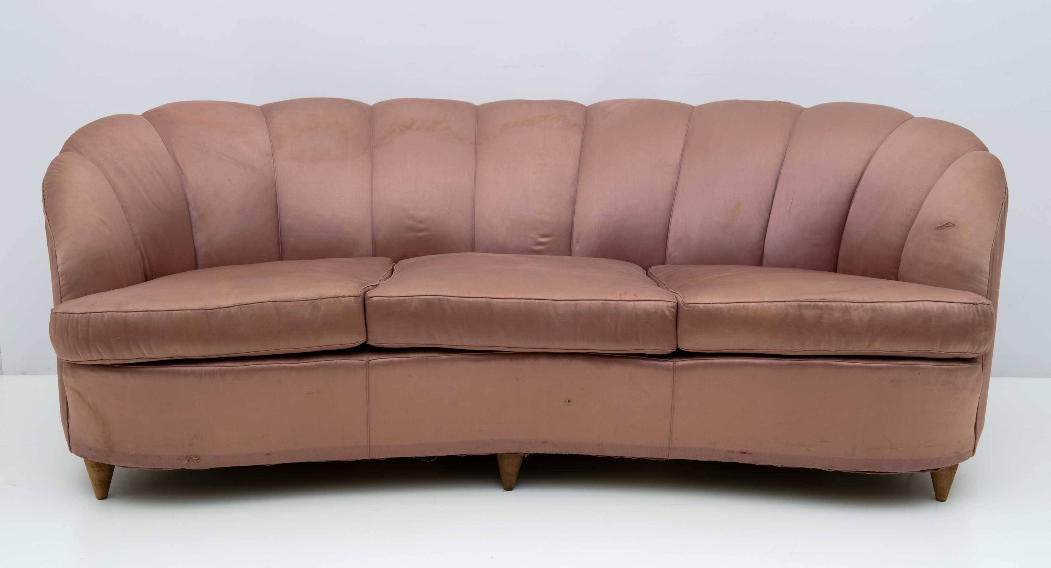 Gio Ponti Mid-Century Modern Rare Italian Curved Sofa "Casa E Giardino" 30