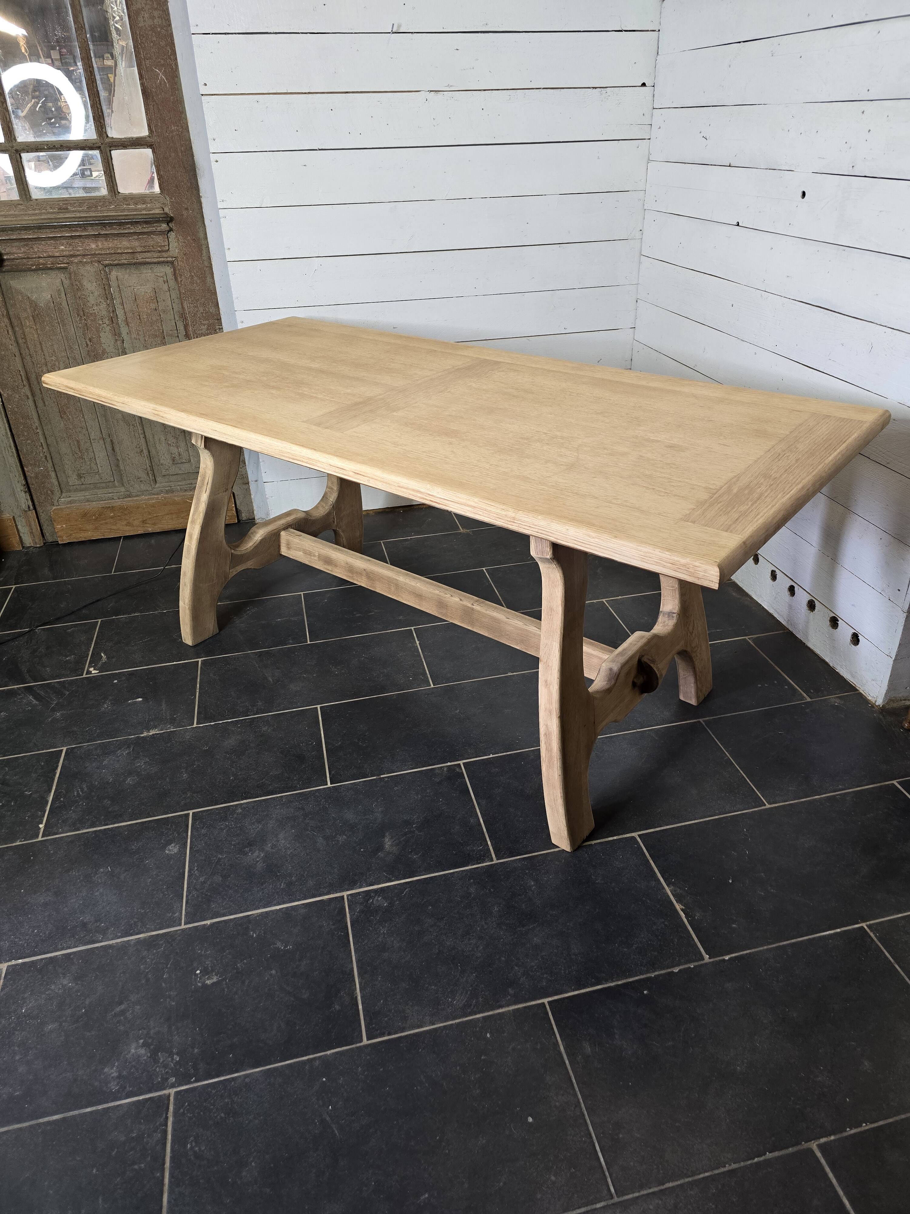 Guillerme and hambron oak table