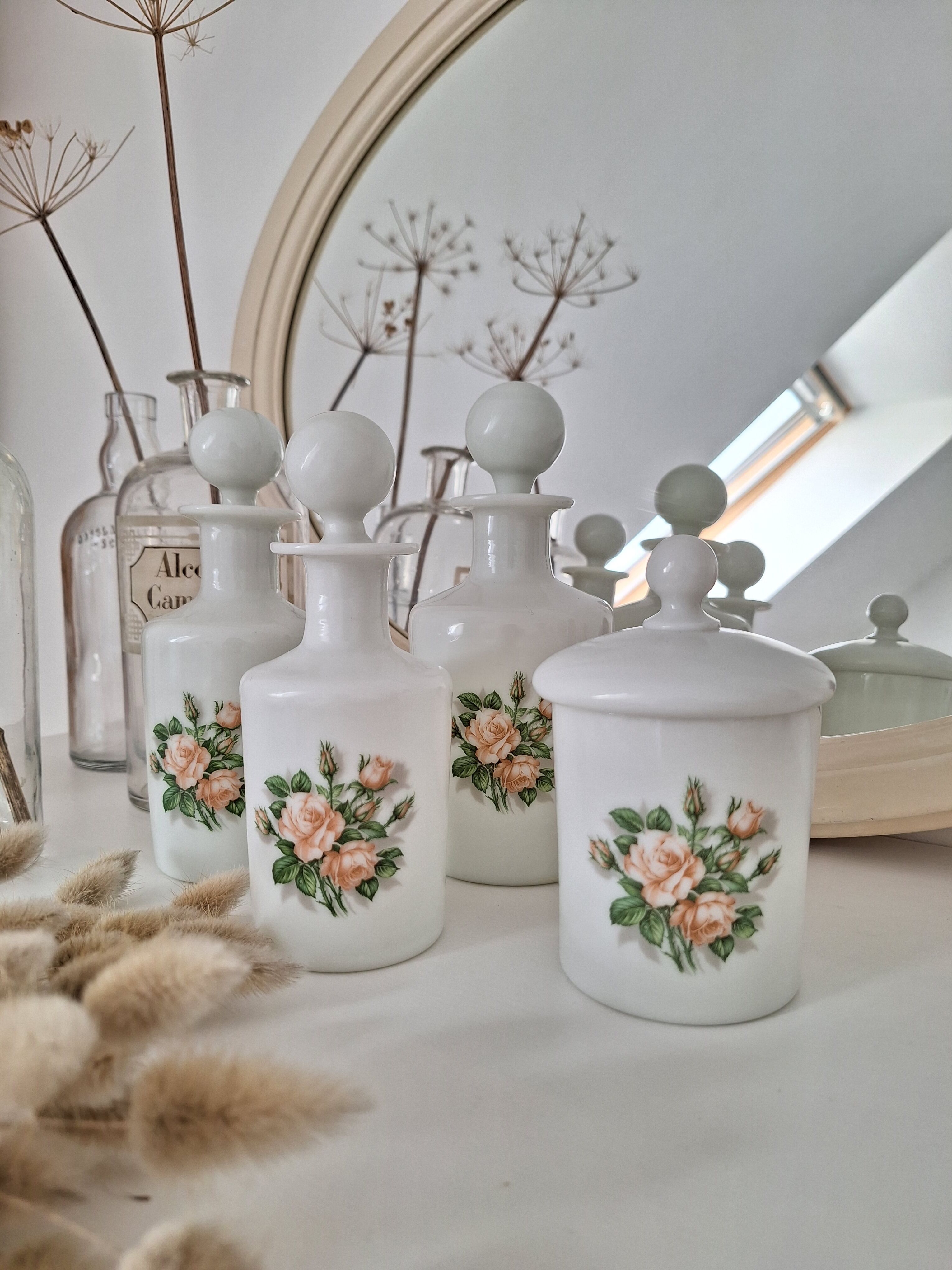 Vintage toilet service