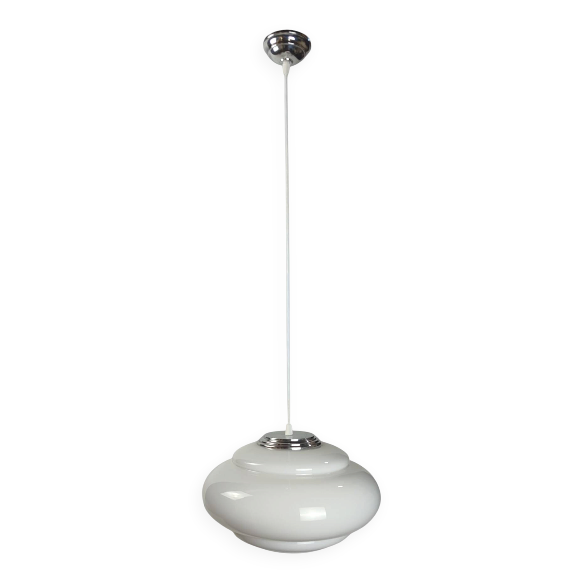 Suspension UFO in white opal with steps and chrome metal