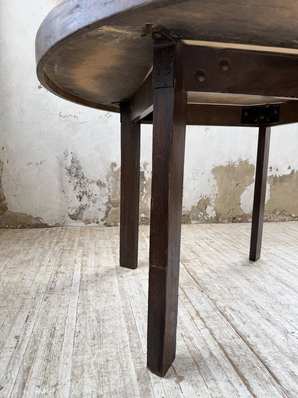 Herbier Capron ceramic dining table