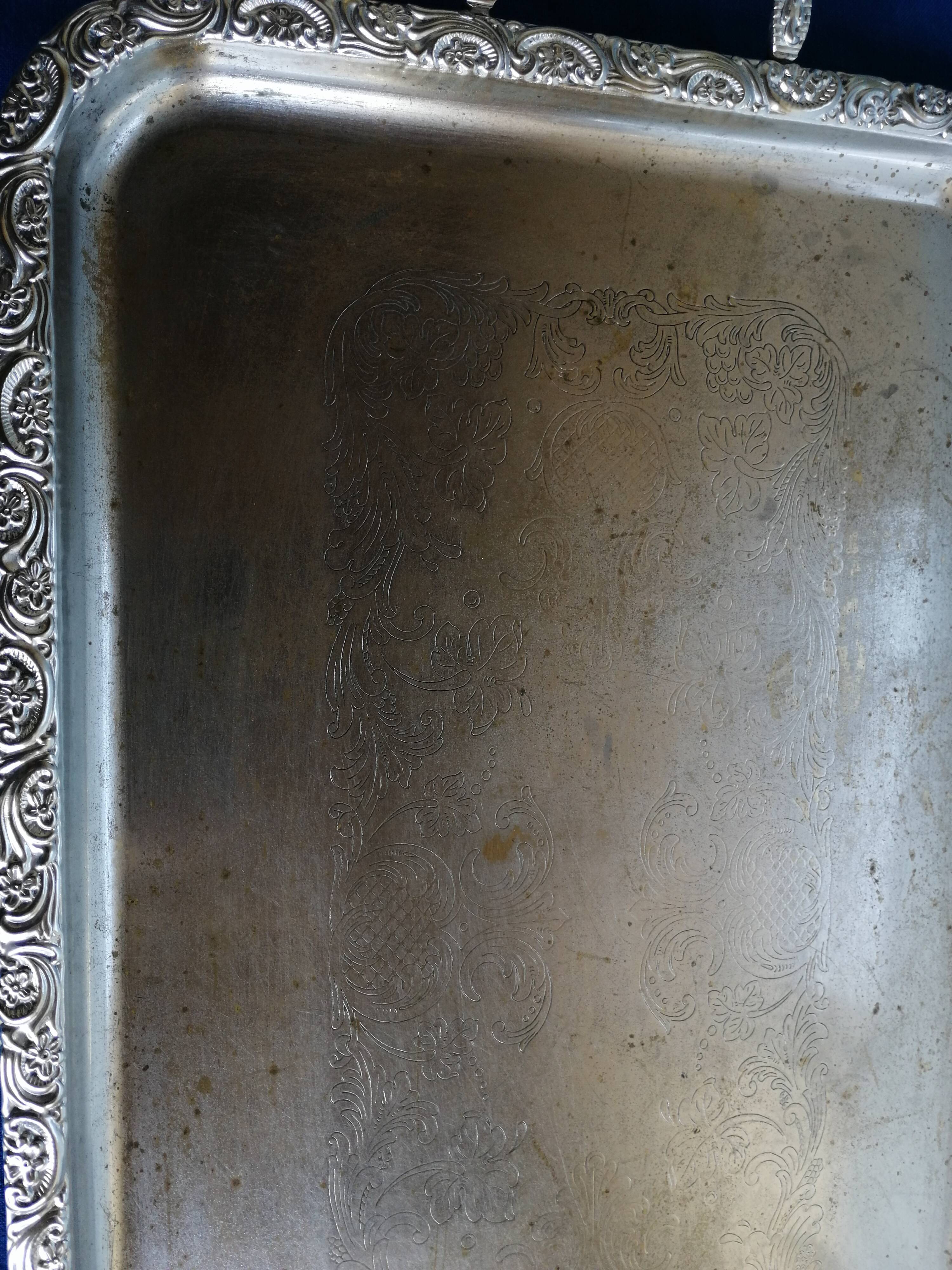 Large silver metal top