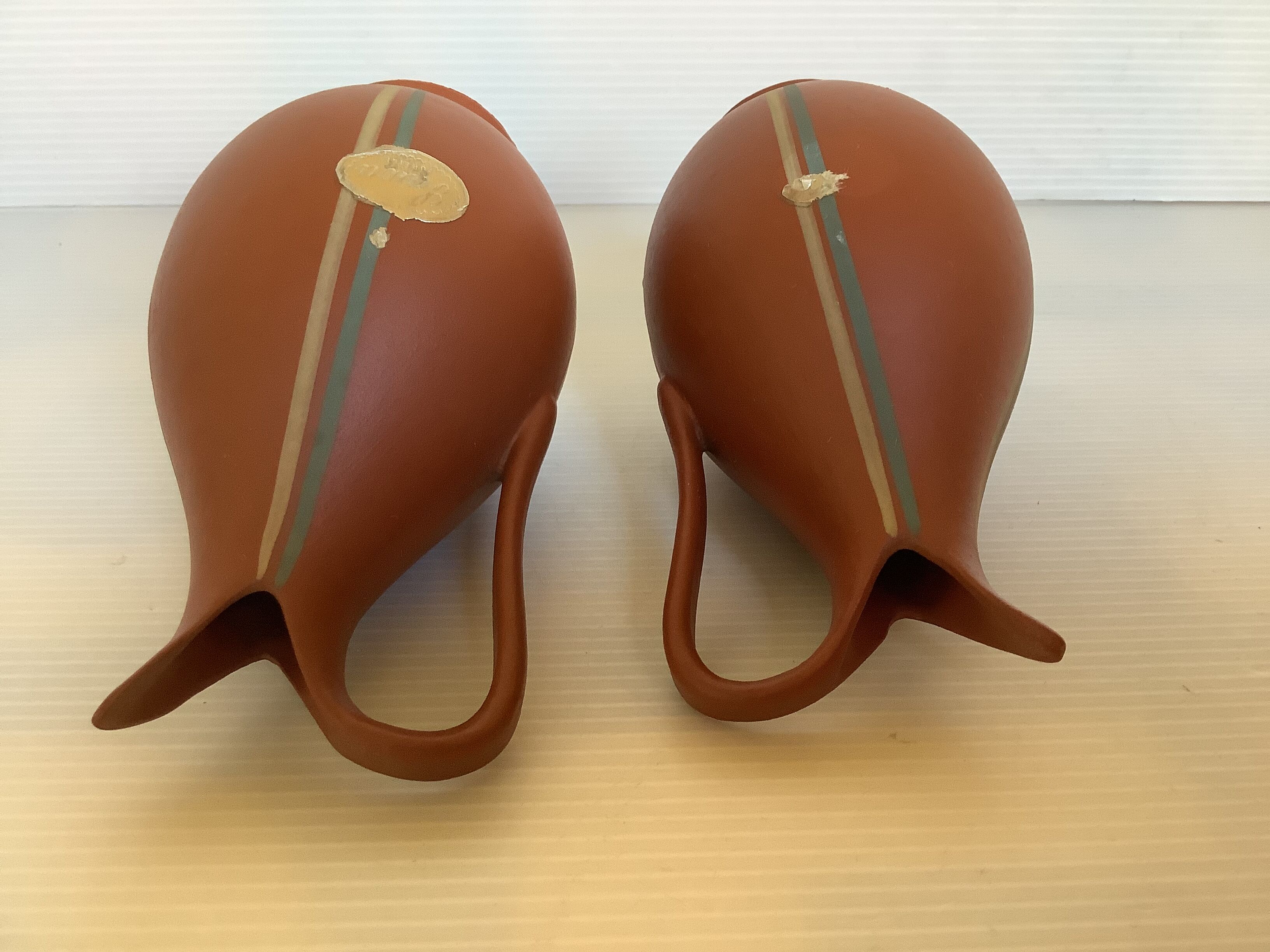 Paire de vases terra cotta Sawa foreign