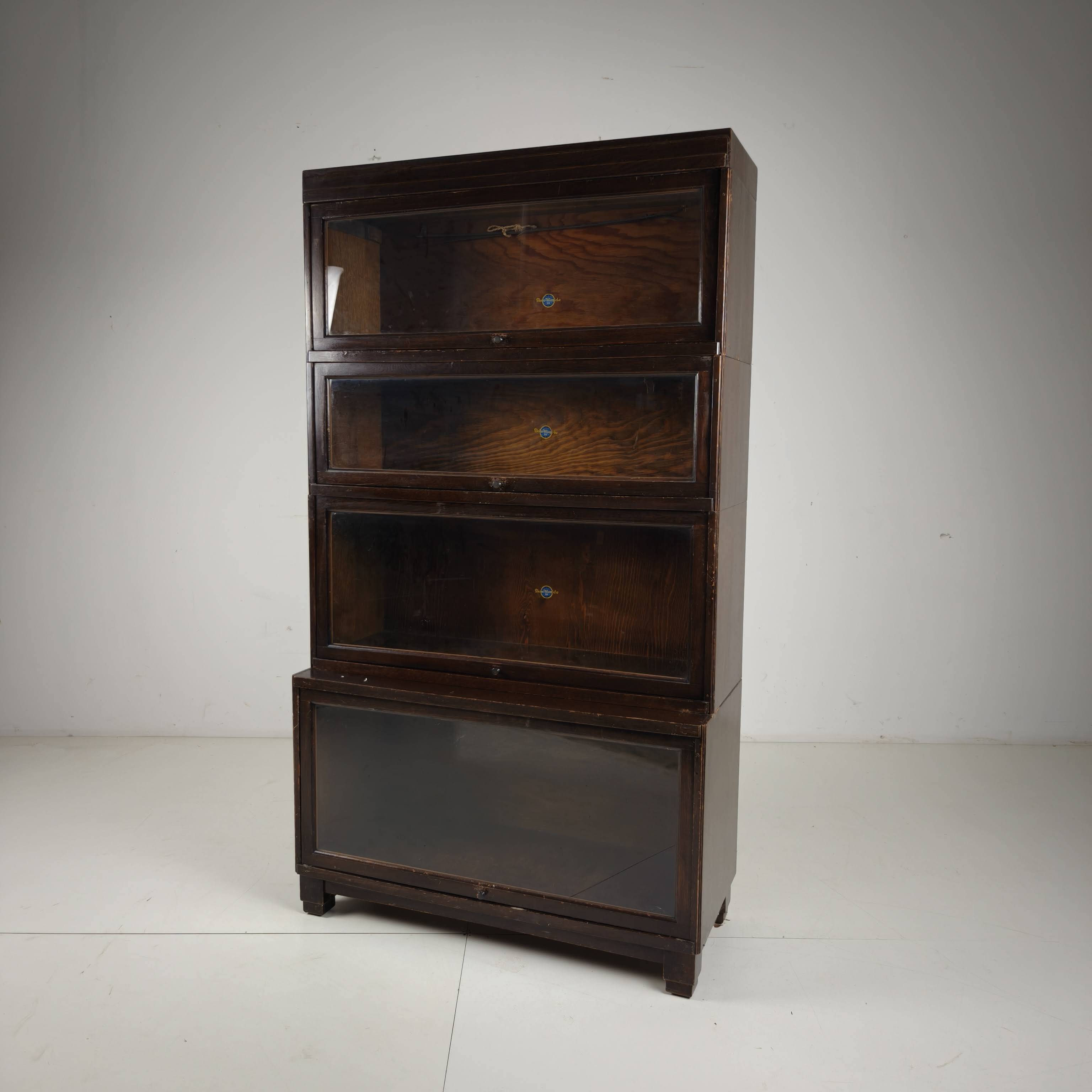 Globe Wernicke Bookcase, 1920s
