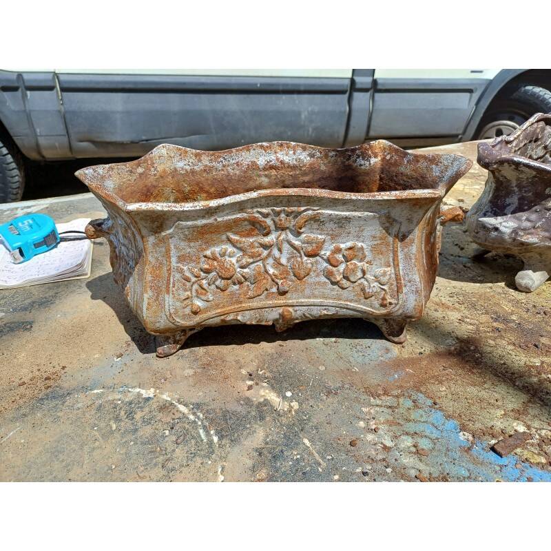 3 cast iron planters from 1900 from Charleville-Mézières, rockery style
