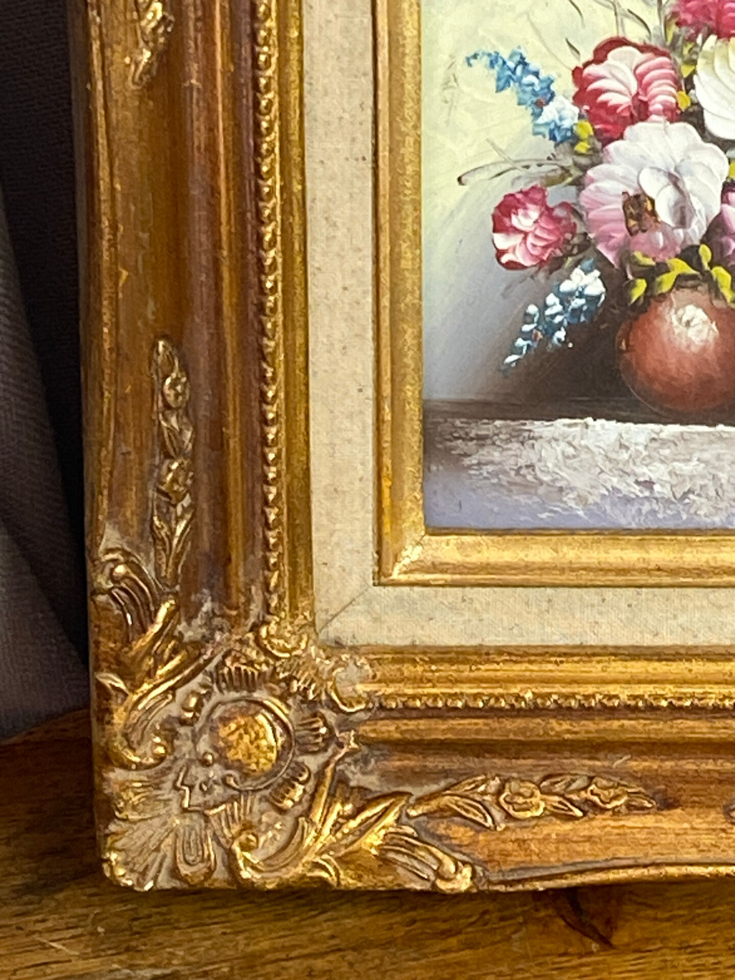 Still life, painting on hardboard, wooden and stucco frame.