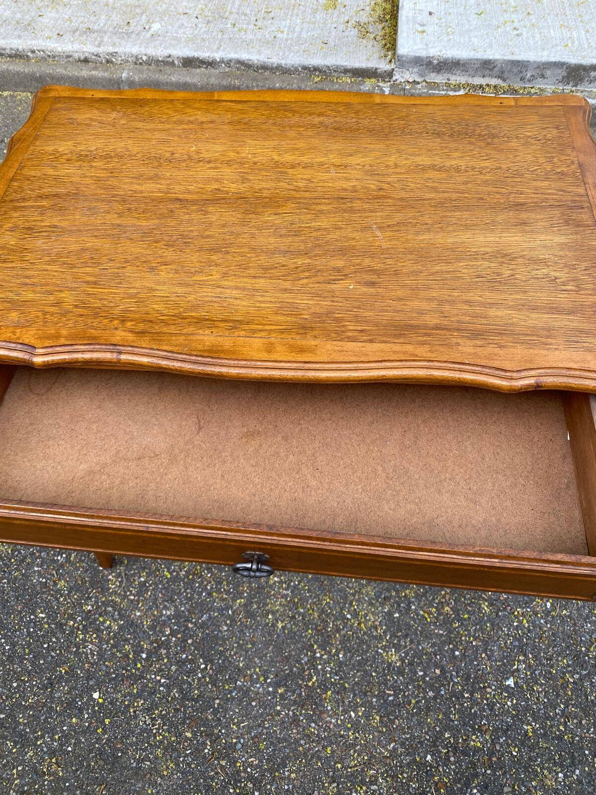 Louis XV style desk made of solid wood from the 1950s.