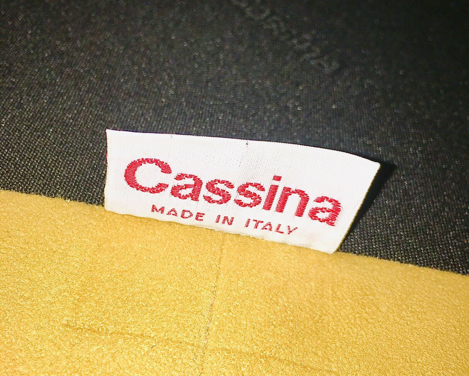 Maralunga sofa by Vico Magistretti for Cassina 2 places