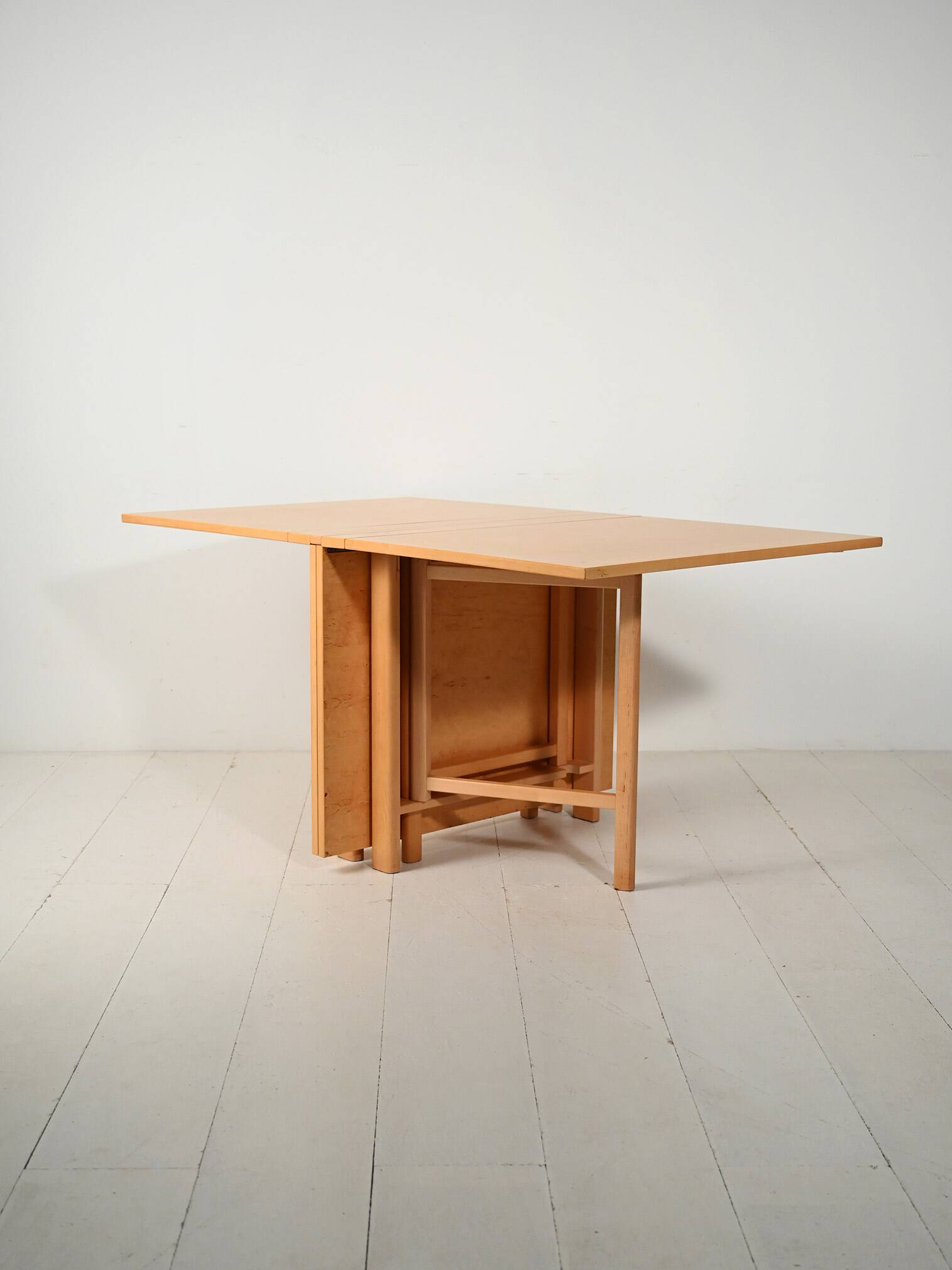 Table « Maria Flap » de Bruno Mathsson en bouleau