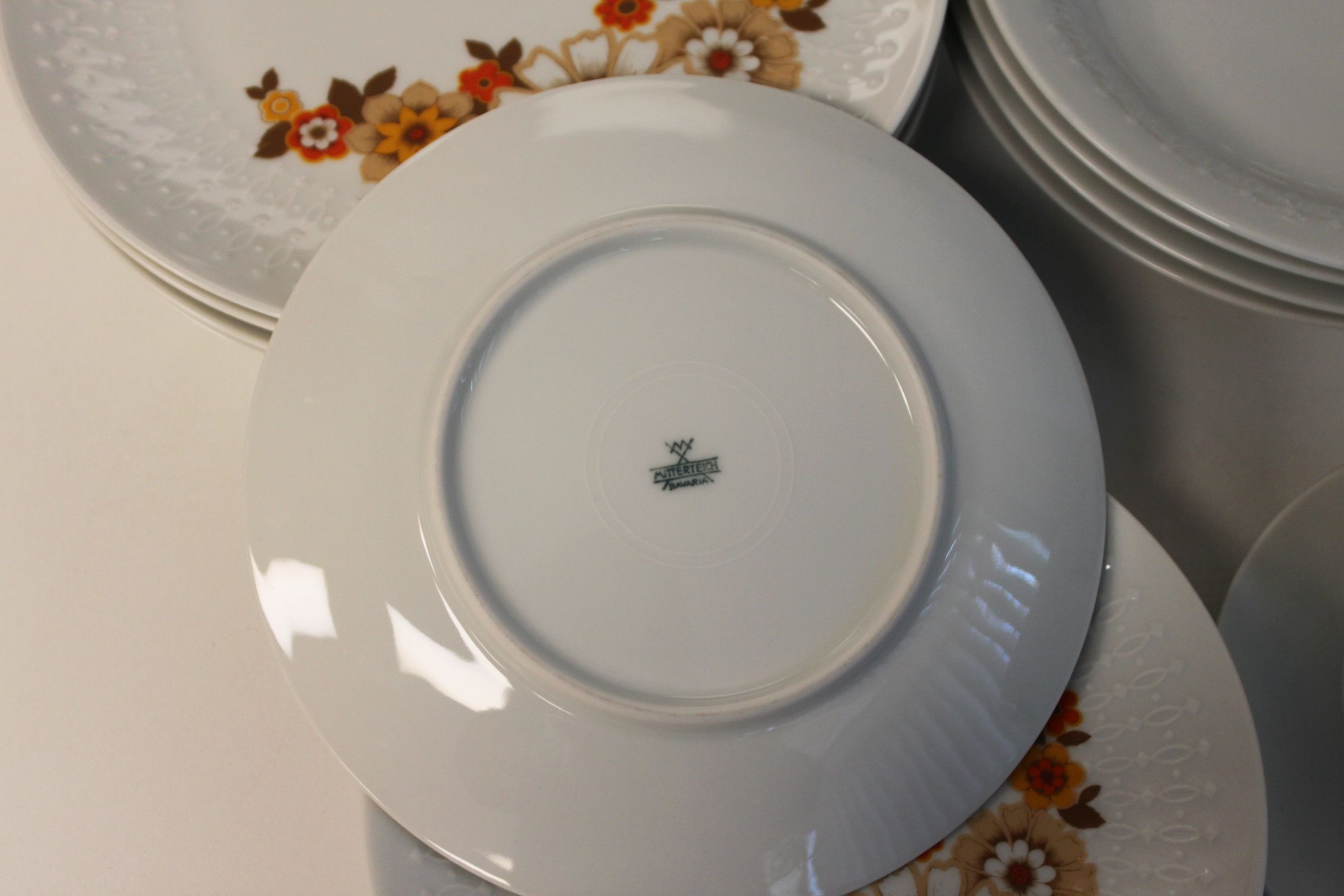 Mitterteich porcelain dinner and tea service, Germany, 1970.