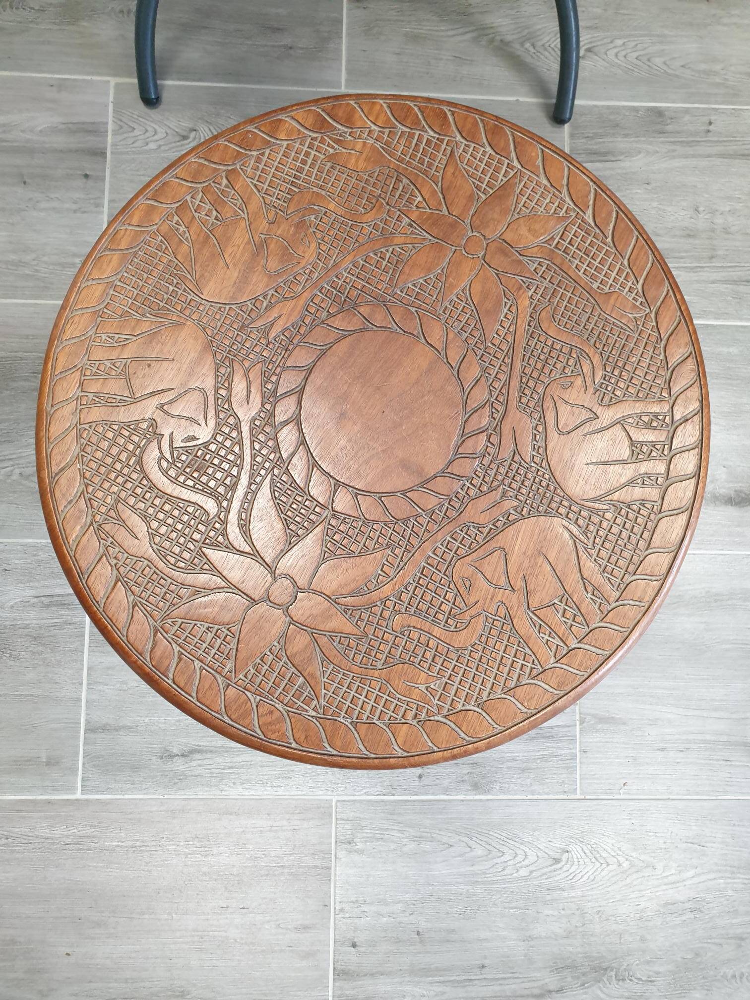Table basse sculpter bois exotique