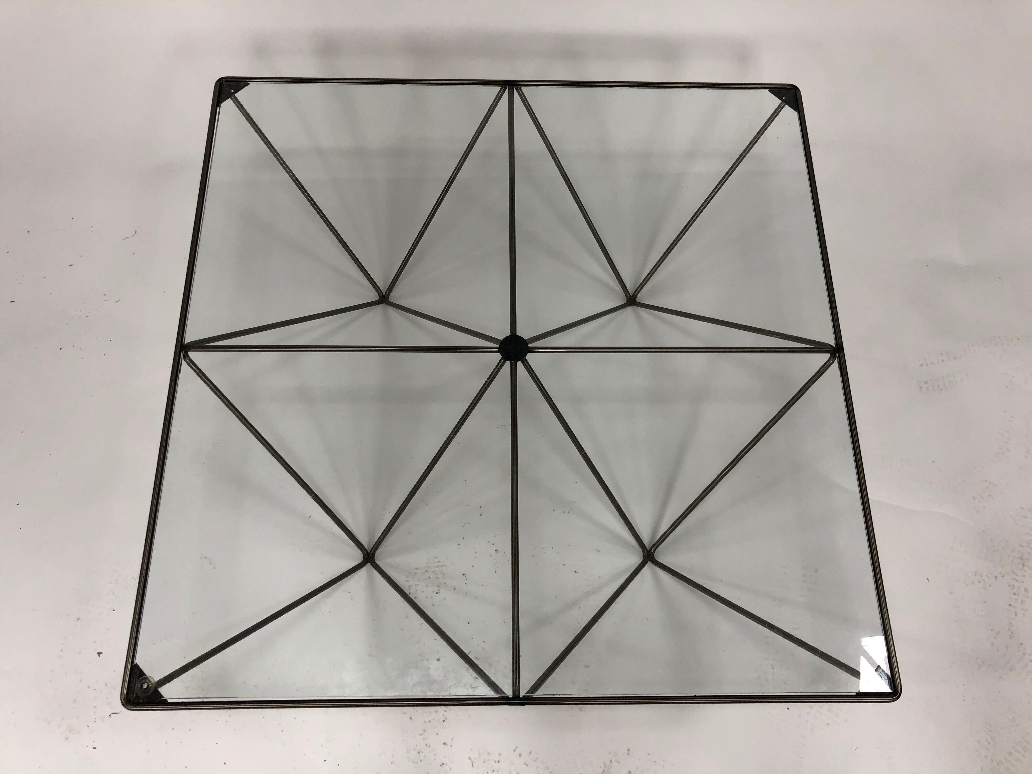 Table low vintage 60s/70s design steel wire