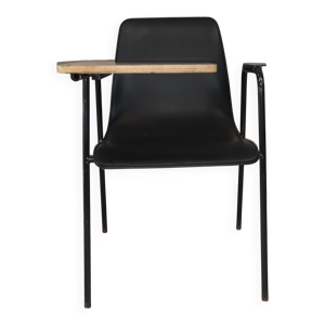 Chaise d'école vintage