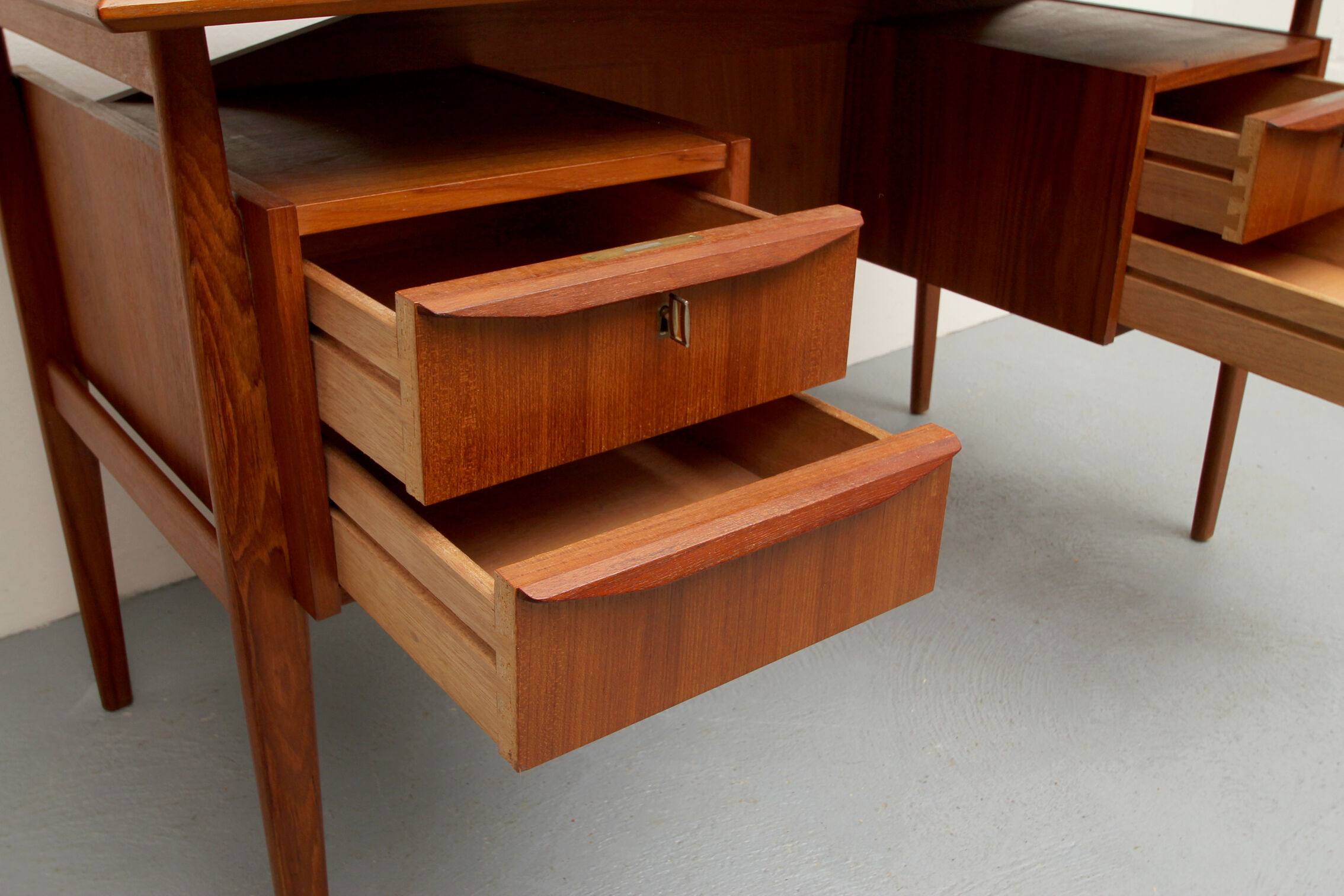 1960s desk in teak, Tibergaard Denmark