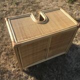 Bathroom furniture in rattan and bamboo