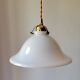 Suspension cloche en opaline blanche