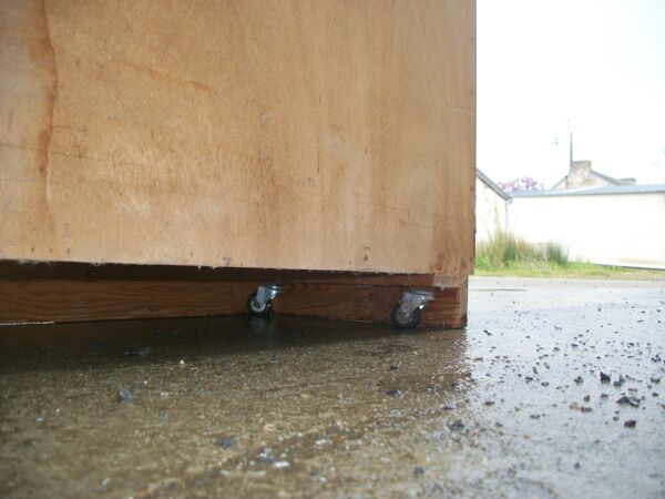 Caisse présentoir de pêche