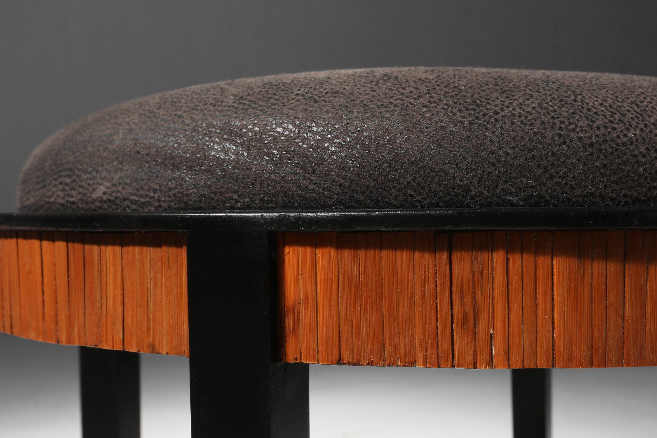 Pouf moderniste dans le style de Huib Hoste 1920