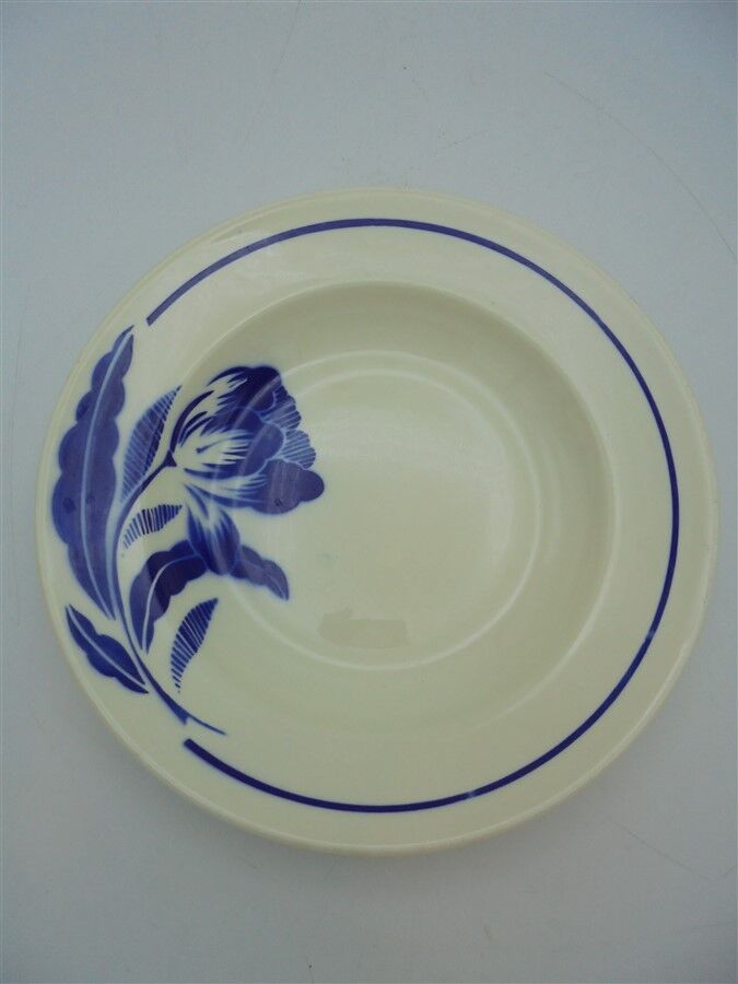 Series of 6 hollow plates