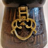 Cache pot ancien chaudron en cuivre gravé indo persan. xixème siècle.