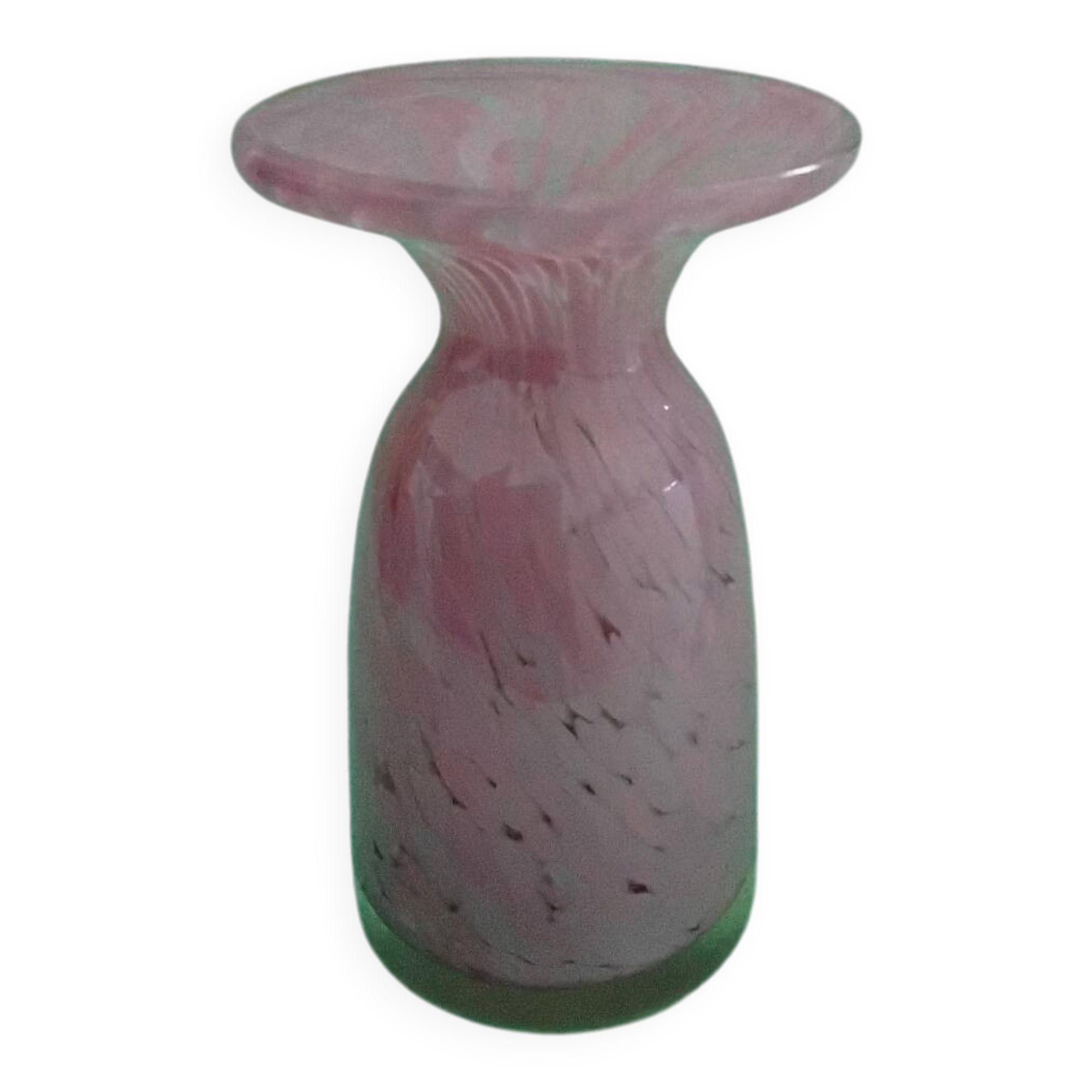 Vase en verre rose