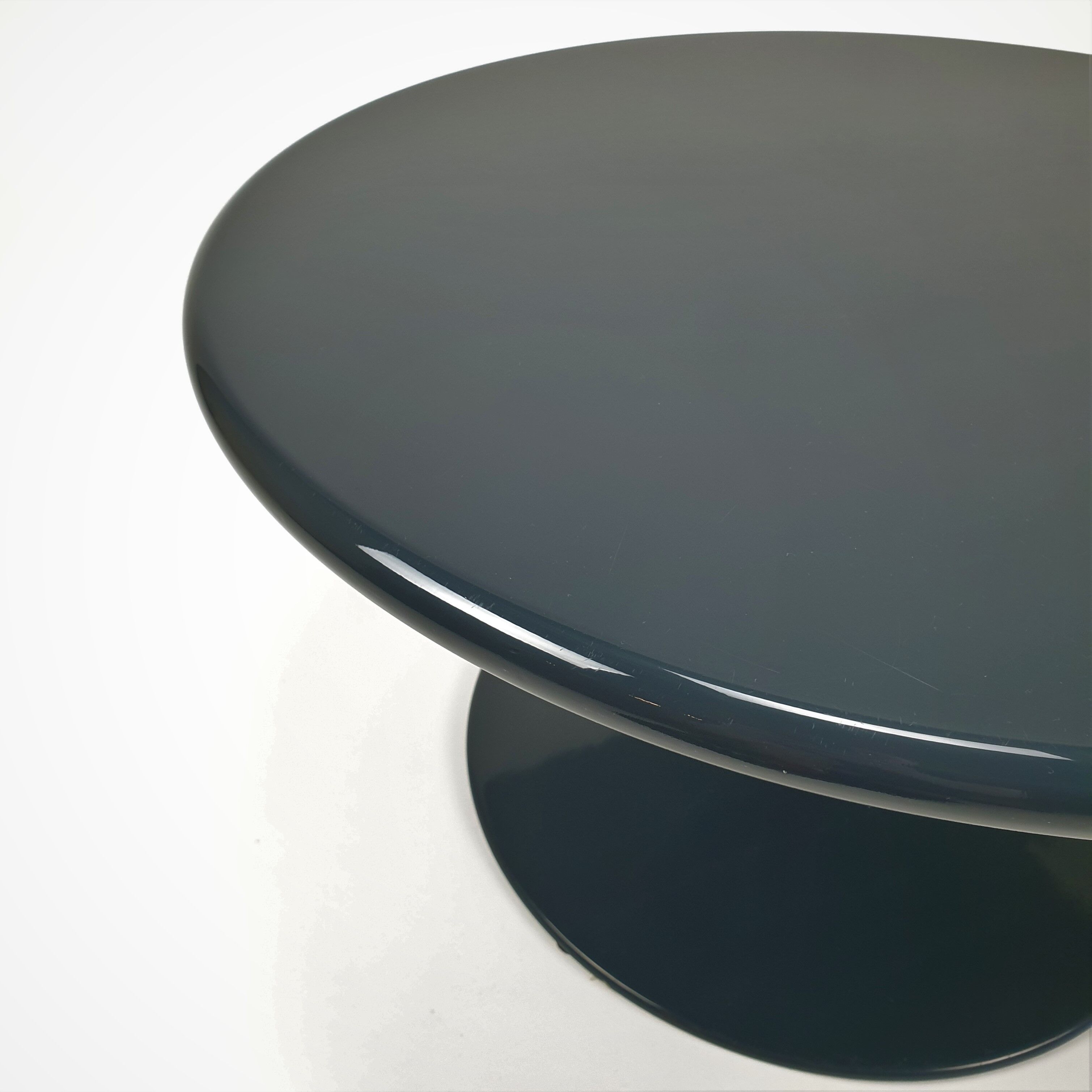 Coffee table by Pierre Paulin for Artifort, 1960s