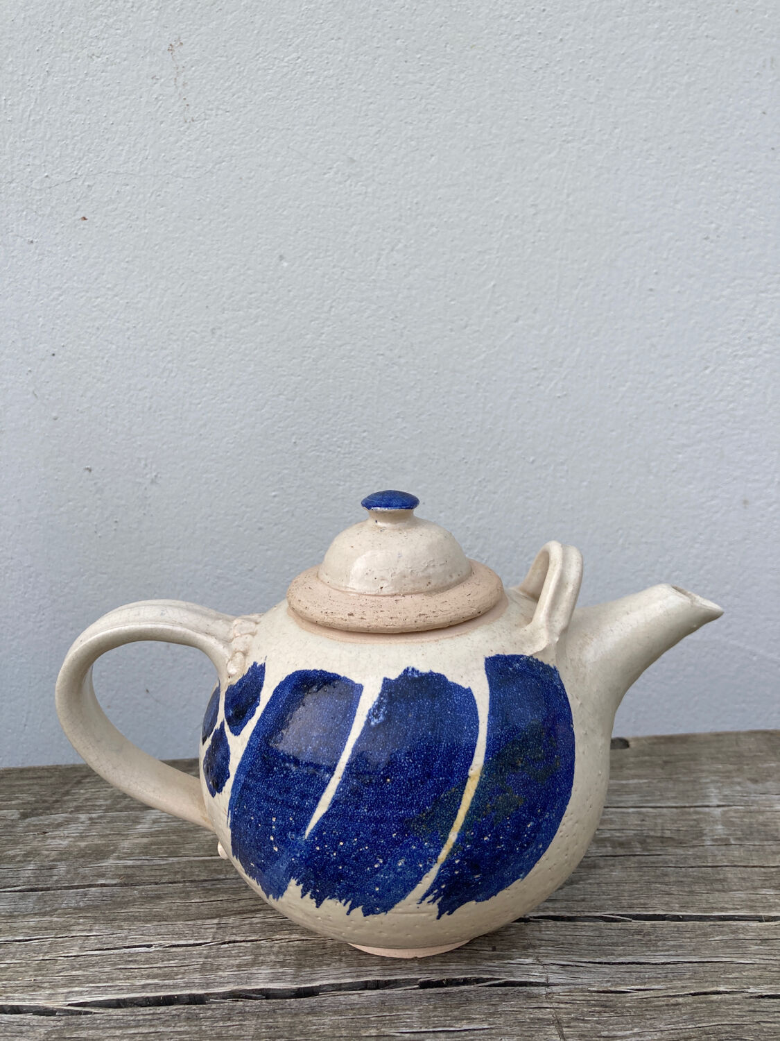 Teapot in blue and beige Japanese stoneware