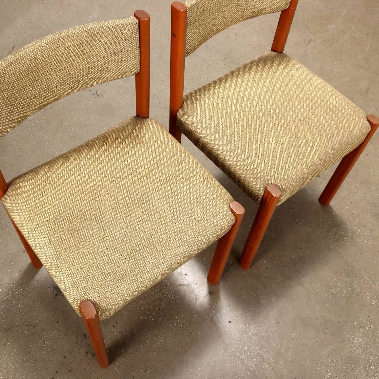 Chaises de salle à manger vintage en teck et tissu Danemark années 1960