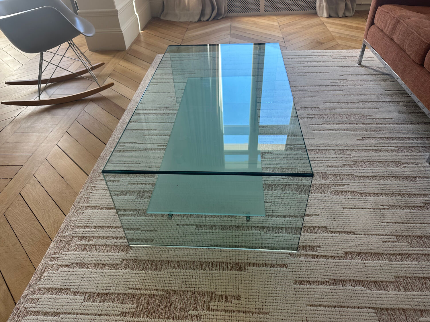 Artelano glass coffee table