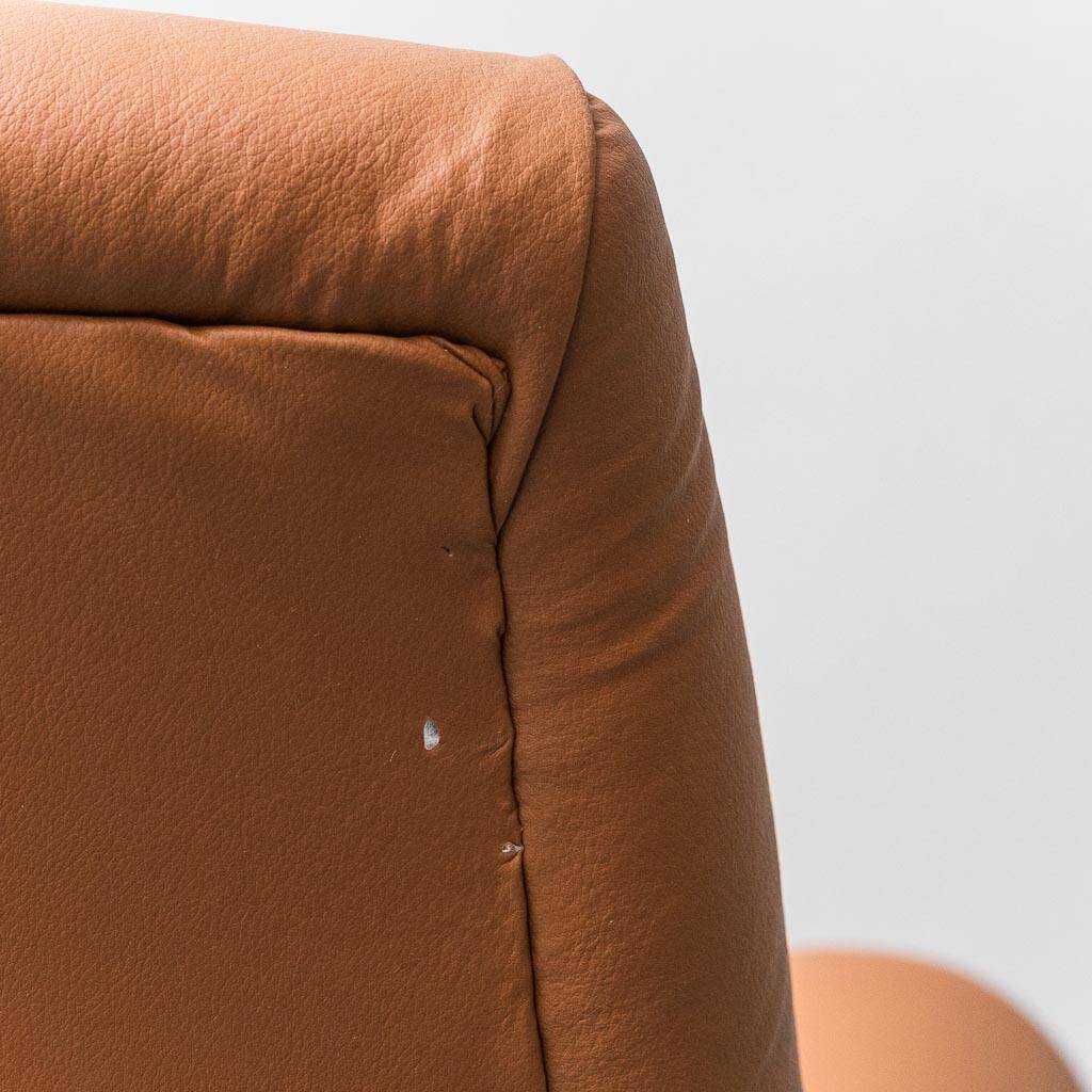 Poltrona in ecopelle gigi radice minotti anni ’50 vintage modernariato