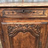 Buffet Louis XV ancien en chêne massif à 2 tiroirs et 2 portes