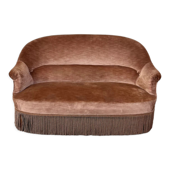 Velvet toad bench
