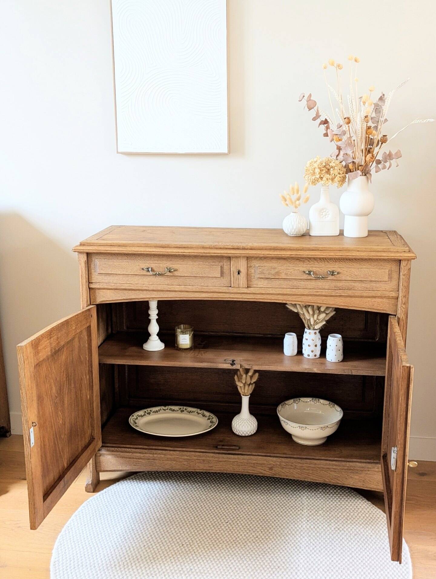 Renovated antique Parisian buffet in oak in Art Nouveau style.