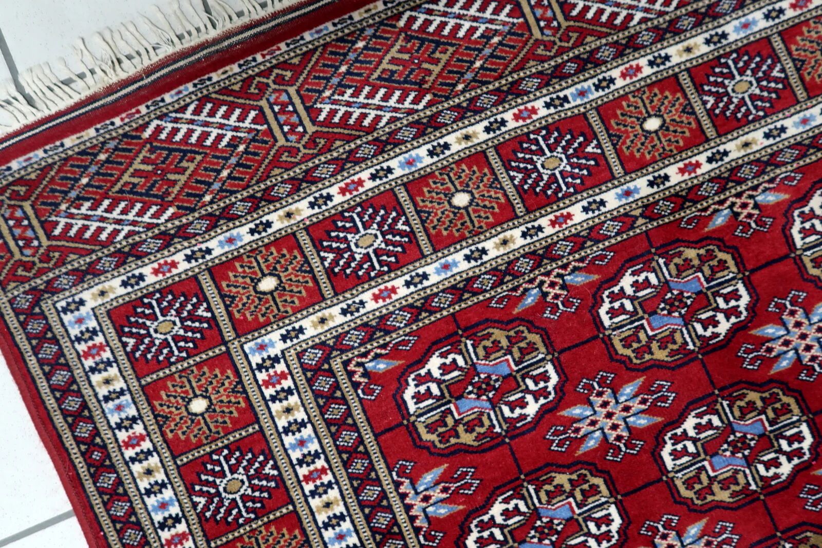 Vintage Uzbek Bukhara rug 122' x 213' 1960s - 1C1227