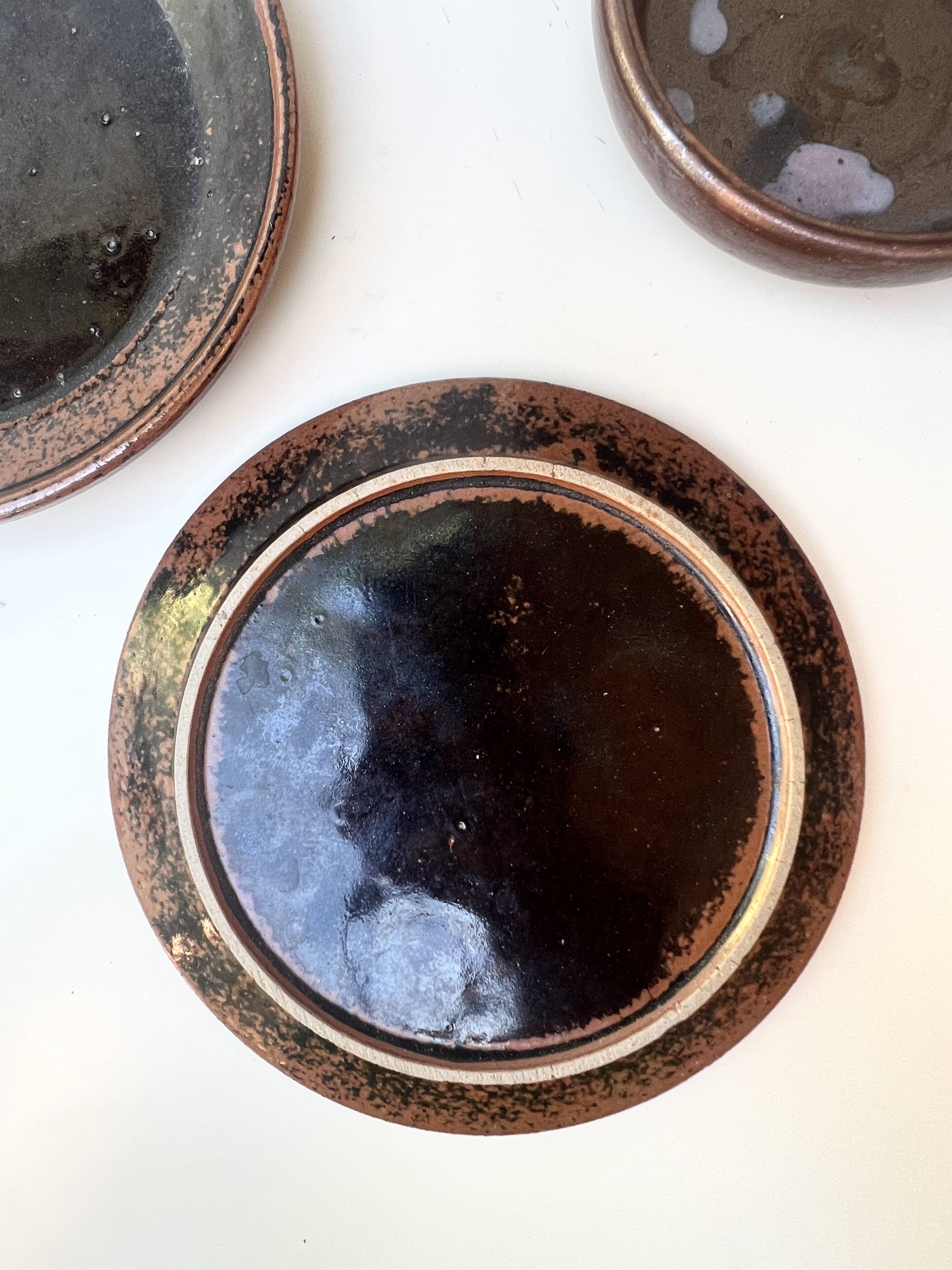 Set of 3 Keraluc dessert/brunch plates in turned stoneware, France 1970.