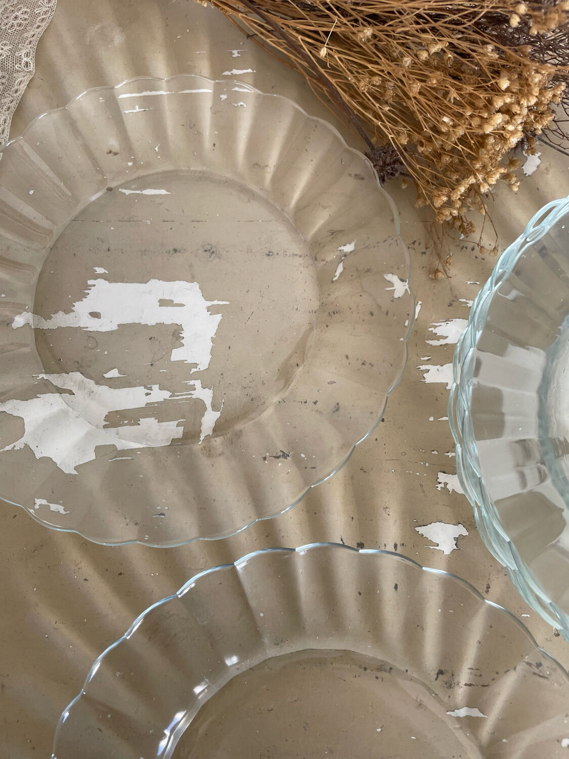 6 vintage dessert plates