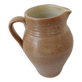 Water pitcher