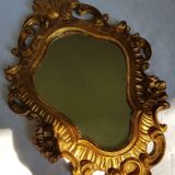 Miroir vintage doré en bois fabriqué en Italie