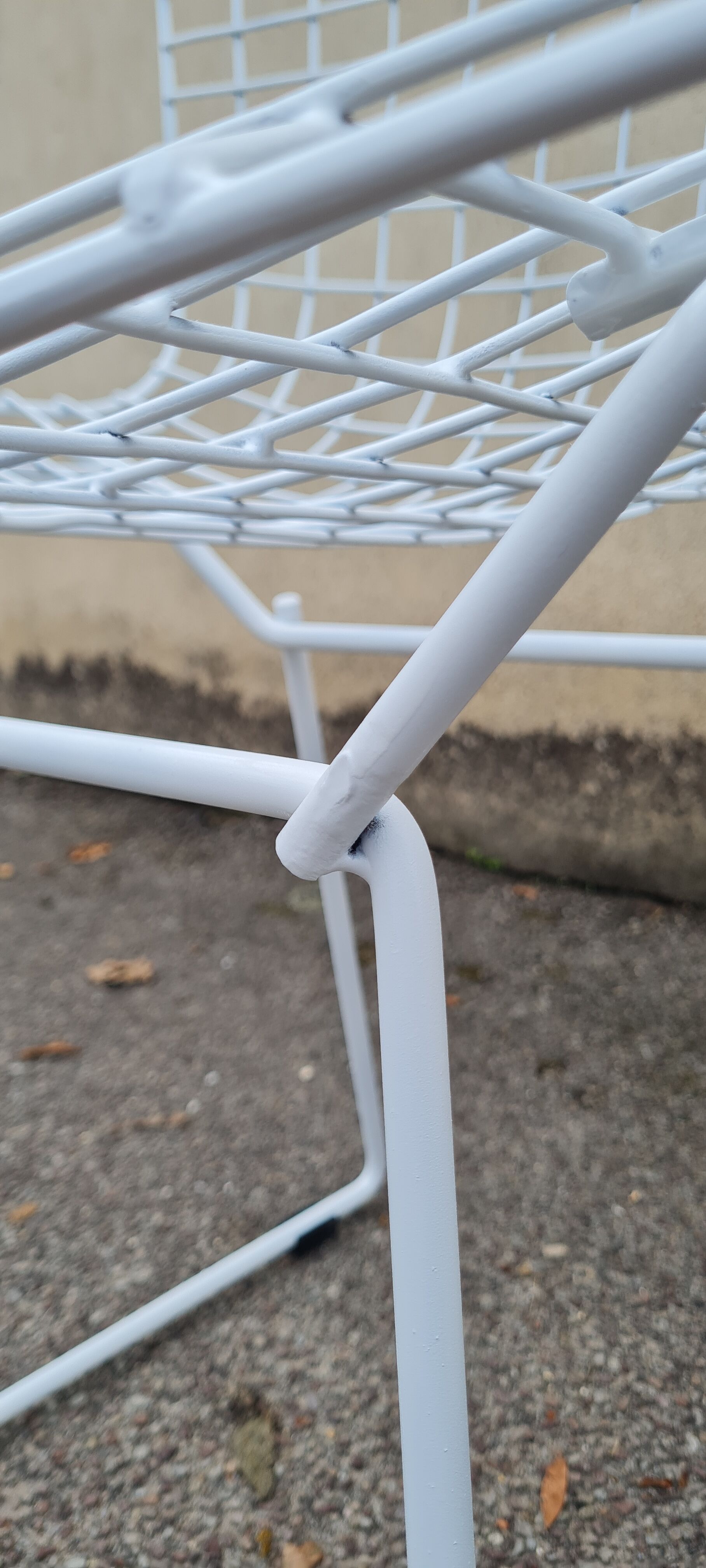 Chair wire by Harry Bertoia