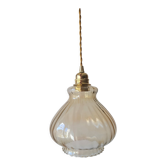 Suspension in striated smoked glass