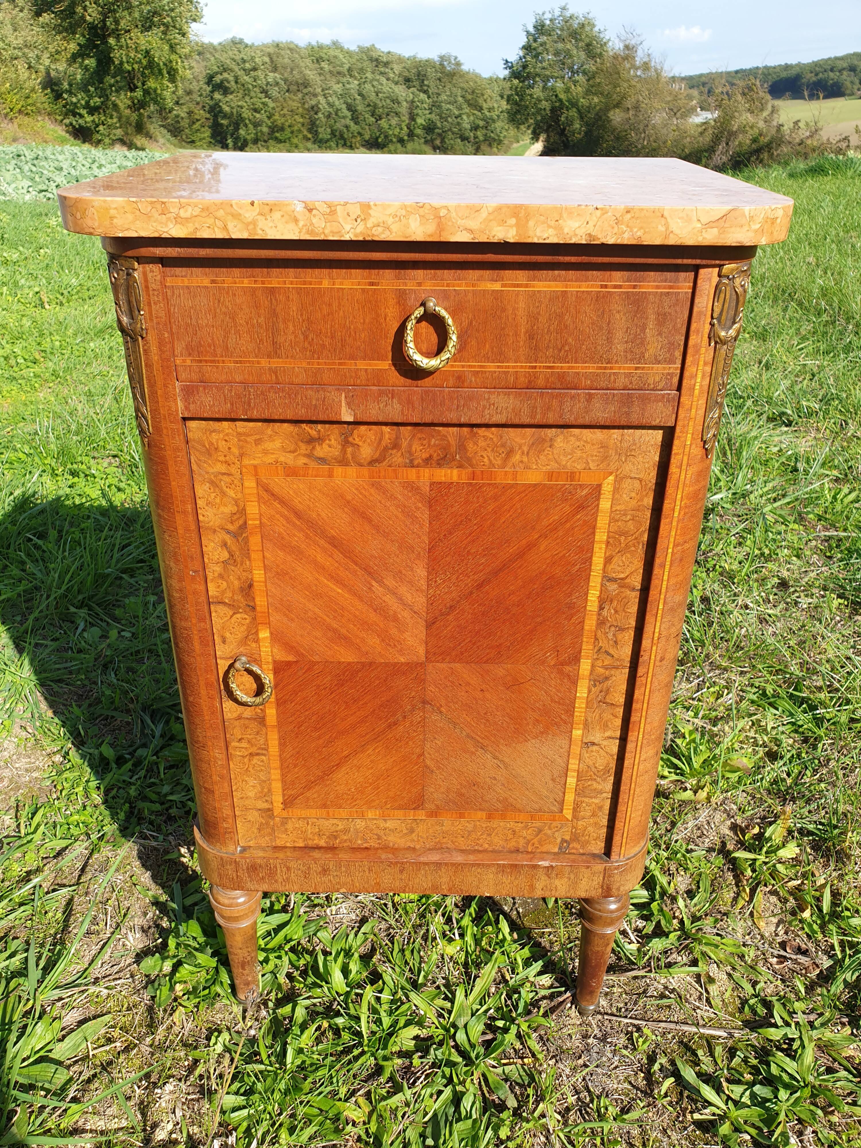 Bedside Louis XVI marble and marquetry