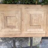 Extendable monastery table