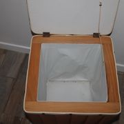 Pouf coffre en skai des années 60