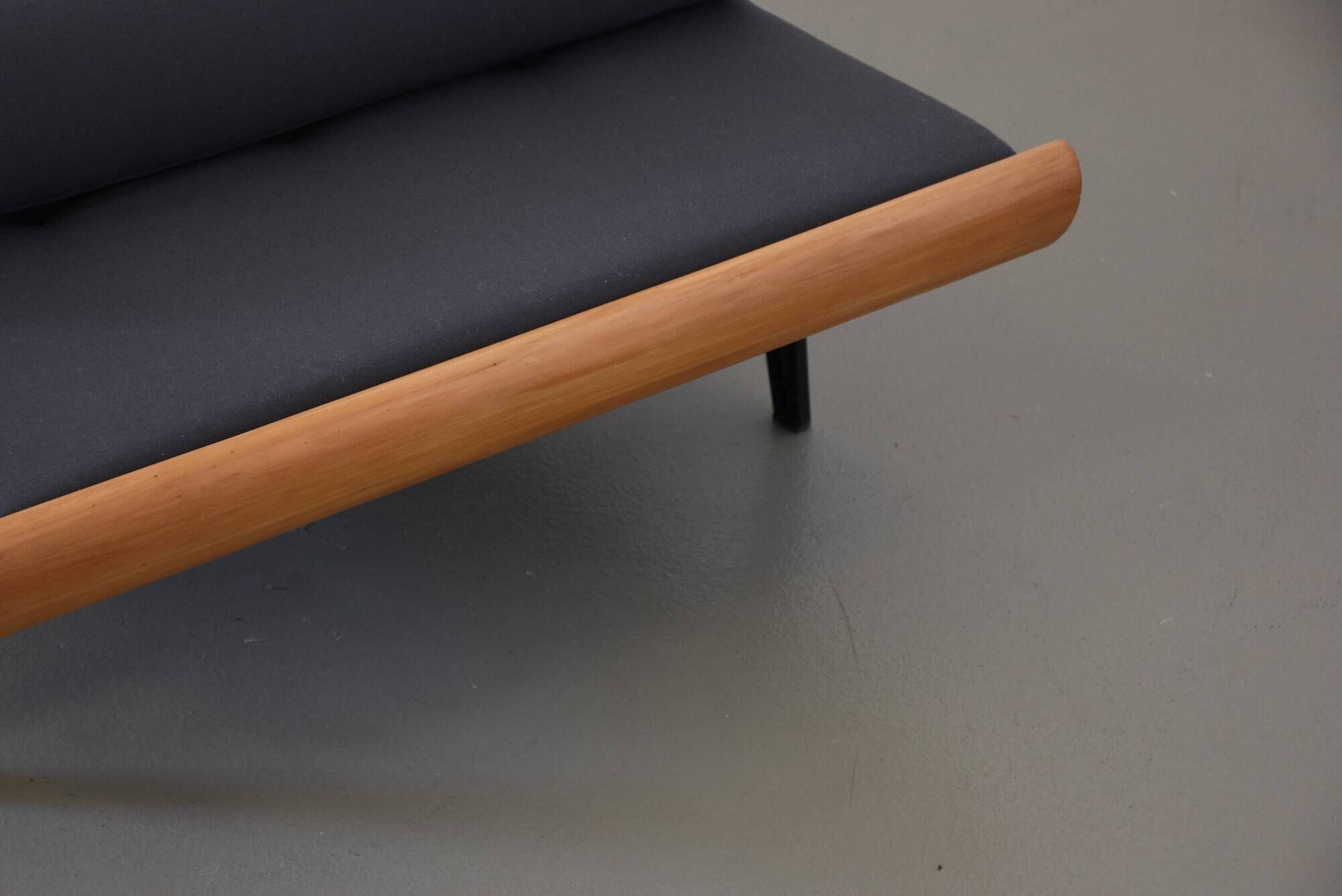 Reupholstered Mid Century Daybed Cleopatra 60s